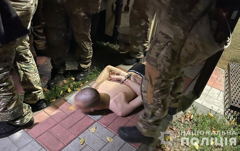 Затримано палія поліцейських авто у Києві