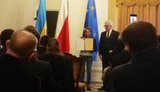 Каждый раз, выходя из Госмиграционной службы, я чувствую себя ничтожеством, - сестра Сенцова никак не может получить обещанное ей гражданство