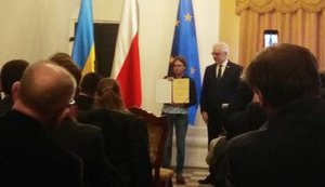 Каждый раз, выходя из Госмиграционной службы, я чувствую себя ничтожеством, - сестра Сенцова никак не может получить обещанное ей гражданство