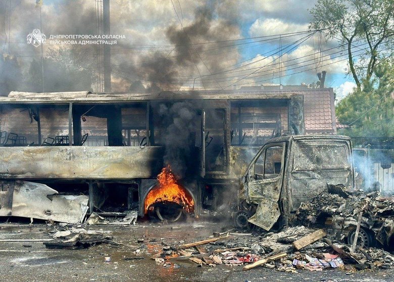 орожий обстріл Дніпровського району: є жертва та поранений