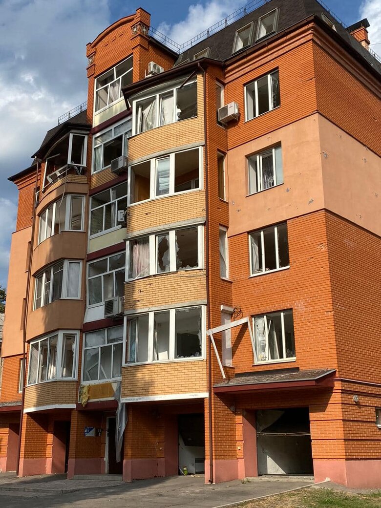 Удар по Кременчугу: повреждены дома, 32 человека пострадали 05