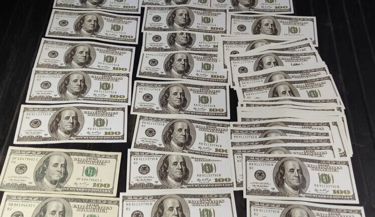 "Продаж" довідки про непридатність до служби за $25 тис.: затримано військового на Тернопільщині, - ДБР. ФОТО