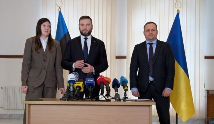 Україна та Естонія підписали меморандум для відновлення портової інфраструктури. ФОТОрепортаж