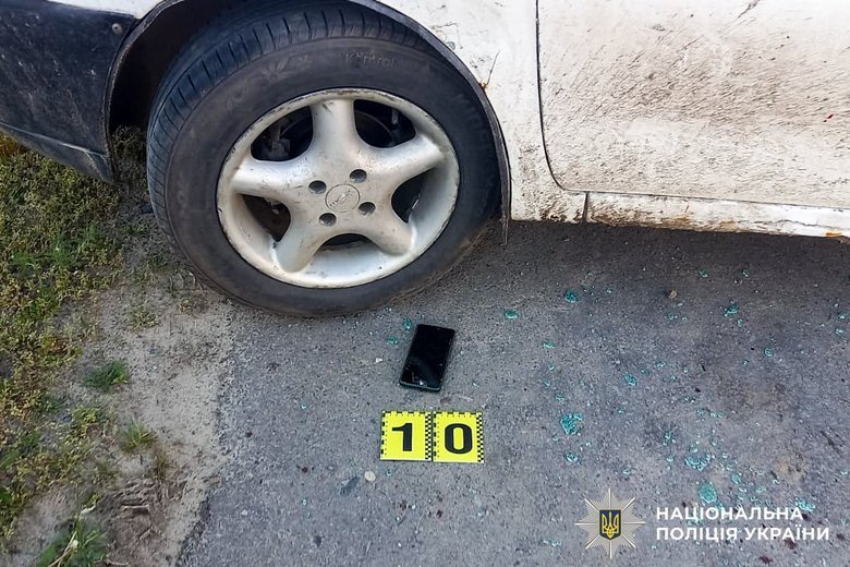 На Рівненщині затримали чоловіка, який поранив двох людей із рушниці