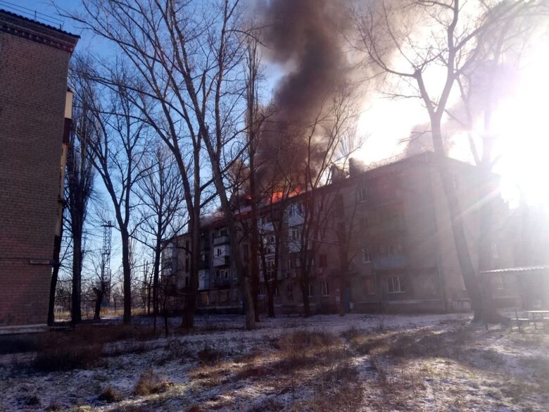 Ніч на Донеччині: ворог продовжує обстрілювати громади на різних ділянках лінії фронту, - ОВА 01
