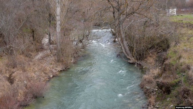 Благодаря осадкам вода появилась в двух из четырех рек под оккупированным Севастополем 01