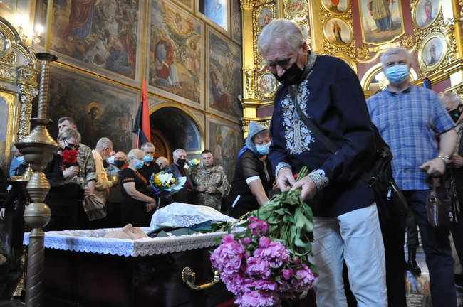 С умершим ветераном ОУН-УПА и дивизии Галичина Орестом Васкулом простились в Киеве 31