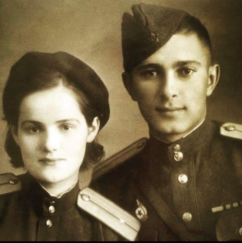 Шура Рязанцева: Колись я була стилістом 95 кварталу і вдягала Зеленського. Тепер - лише мрію заїхати на танку в Крим 01