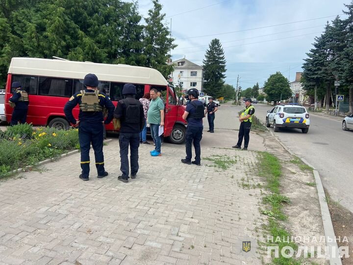 Через ворожі обстріли із Білопілля евакуювали 23 людини, з них 6 дітей