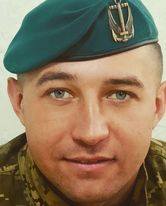 Автором легендарного вислову Русский военный корабль - иди нах#й є український воїн з Черкащини Роман Грибов 01