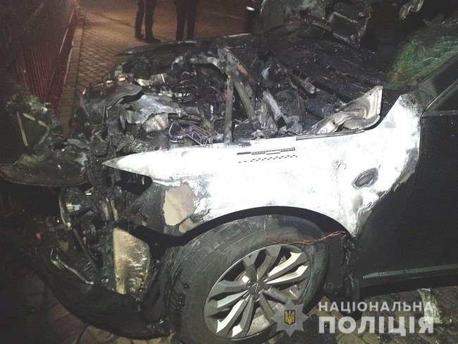 Депутату облради в Рівному підпалили автомобіль, - поліція 04