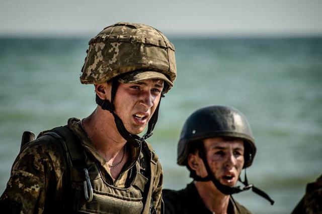 армия учения военные пехота военнослужащие черные воины морская воин береты
