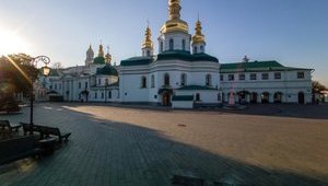 В Киево-Печерской лавре и двух монастырях столицы сняли карантин, - Кличко