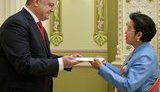 Порошенко прийняв вірчі грамоти від послів п