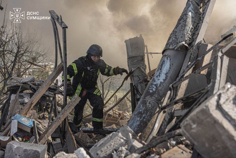 Russian air strike on Sumy