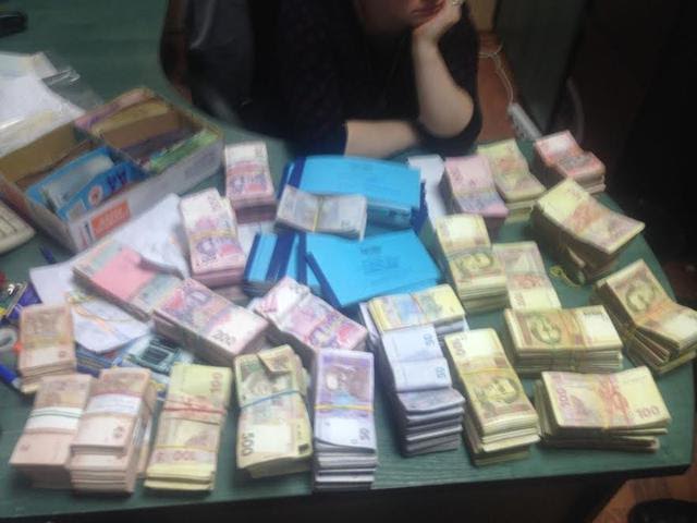 Бегство капитала: как вернуть в страну миллиарды 03 Бегство капитала: как вернуть в страну миллиарды 03