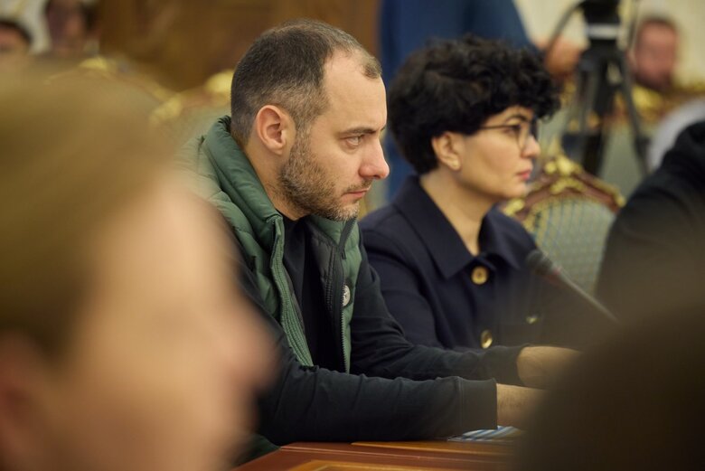 Зеленський провів засідання РНБО: розглядали забезпечення колективної безпеки України 03