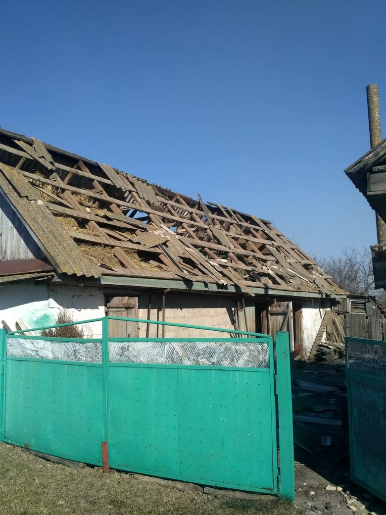 Российские захватчики обстреляли шесть сел в Житомирской области 05