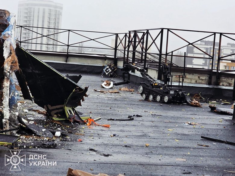 Вишгород: Шахед на даху будинку