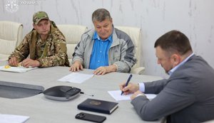 Шахраї продали землю військового Савчука: справа вже в суді