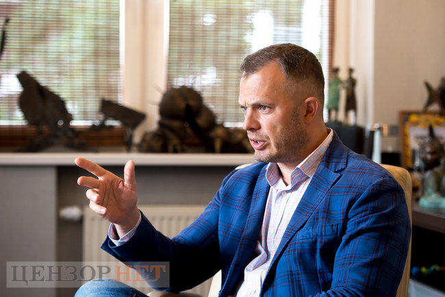 Бізнесмен Ігор Тинний: Я не розумію Баканова. Ти знаєш, що в тебе є скелет у шафі стосовно оборудок в минулому. Навіщо ти його сам витягуєш на світло? 05