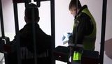 Прийшов миритися, але почув відмову: в Києві чоловік канцелярським ножем перерізав горло колишній дружині, жінка померла на місці. ВІДЕО+ФОТОрепортаж