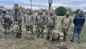 Заплатили по $10-12 тыс. за советы в телеграм-канале: на Одесщине задержали пятерых мужчин в камуфляже, направлявшихся в Молдову, - ГПСУ. ФОТО