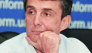 Глава Комитета по конкурсным торгам Минобороны Олег Свирко: "На питание армии выделили почти 3,5 млрд – и сразу появились желающие оставить все, как было"