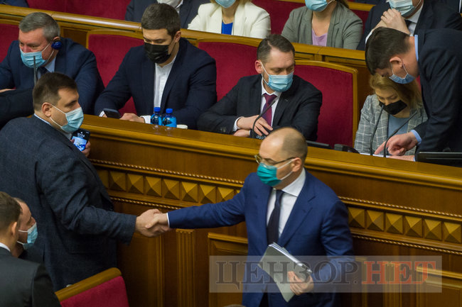 Вазоны Тищенко, просьба к Радуцкому по поводу ягодицы и сообщение Литвиненко: Когда ее обнимаю, у меня все встает, - работа ВР 16 апреля 04