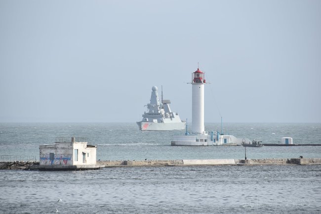 В порт Одессы зашел эсминец Королевских ВМС Великобритании Dragon 02