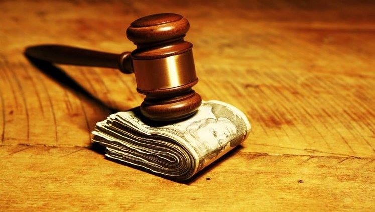 Неплательщиков алиментов начали отправлять на общественно полезные работы