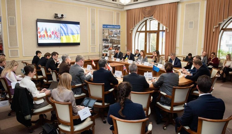 Посли G7 провели термінову зустріч через удари РФ по енергетиці України