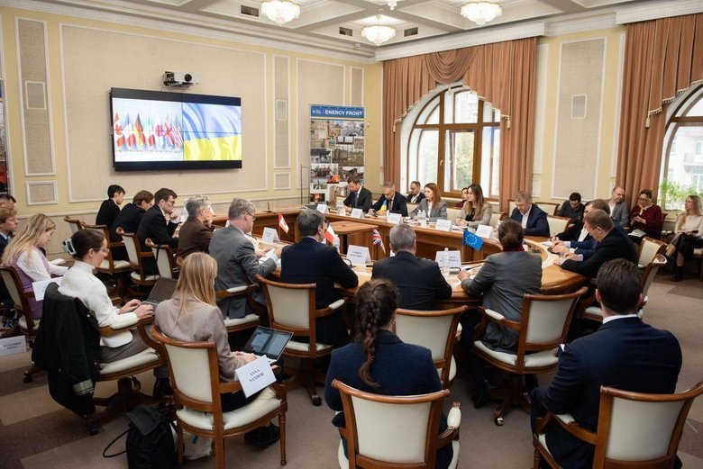 Посли G7 зібрали зустріч через атаки РФ на енергетику України