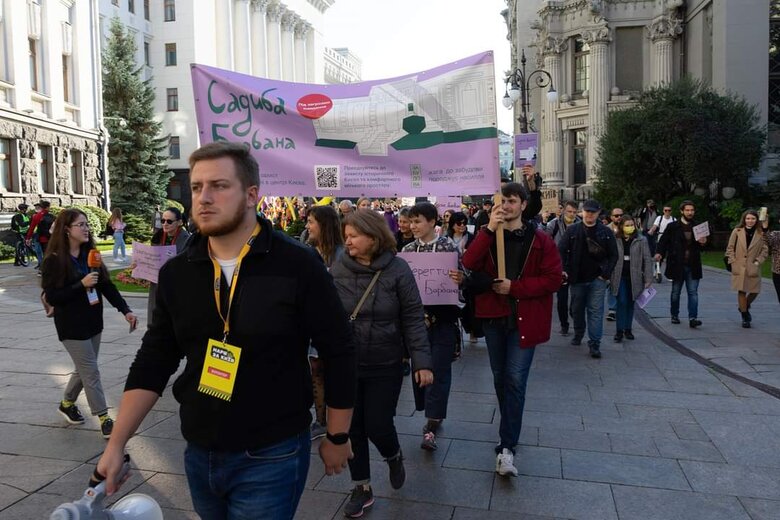 Активіст, який втратив ноги на фронті, Олег Симороз: Закликаю президента ветувати законопроєкт 5655, котрий писався менеджерами будівельної мафії 06