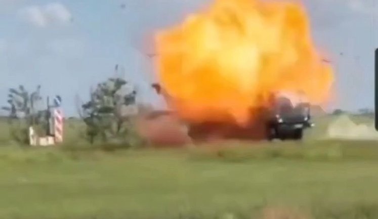 Russian soldier filmed attack by Ukrainian drones on enemy equipment near temporarily occupied city of Berdiansk. VIDEO
