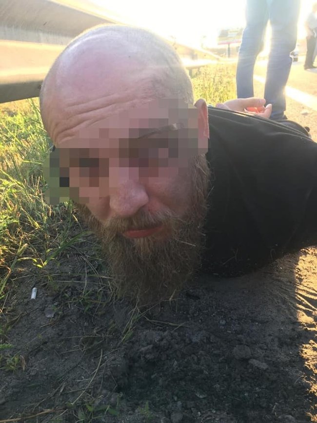 Грузинів, які одержали громадянство України за участь в АТО, затримали за розбійний напад 04