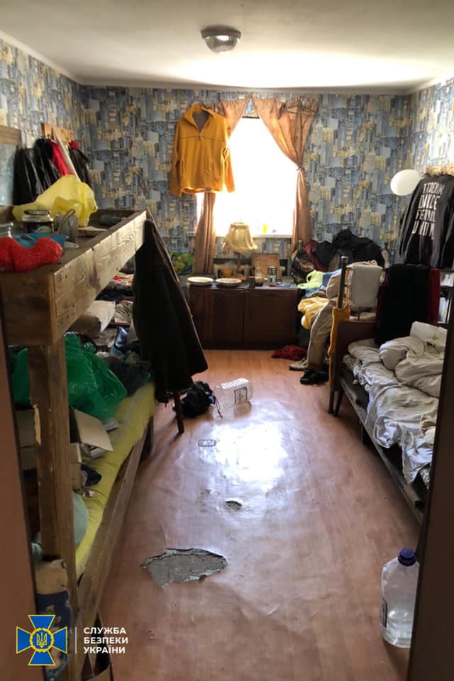 Почти 80 человек удерживали в трудовом рабстве в реабилитационном центре на Херсонщине, - СБУ 01