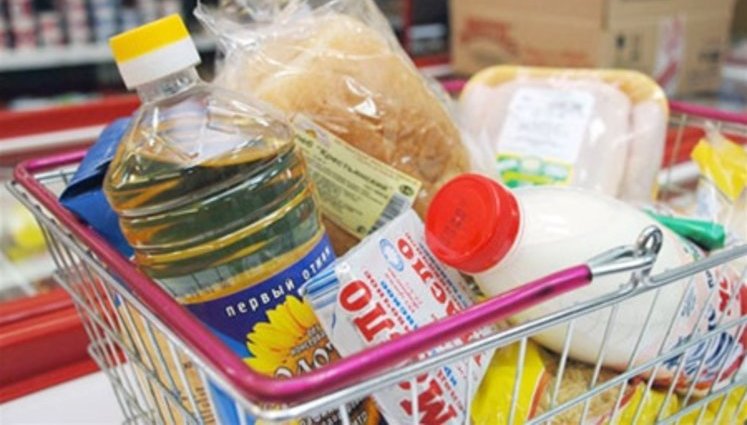 С сегодняшнего дня Кабмин "отпустил" цены на основные продукты питания