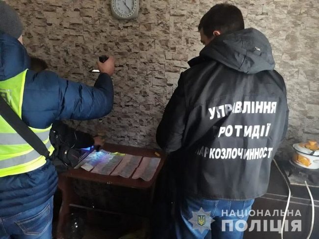 Правоохранители разоблачили группу лиц, занимавшихся сбытом наркотических веществ на Луганщине, - полиция 04