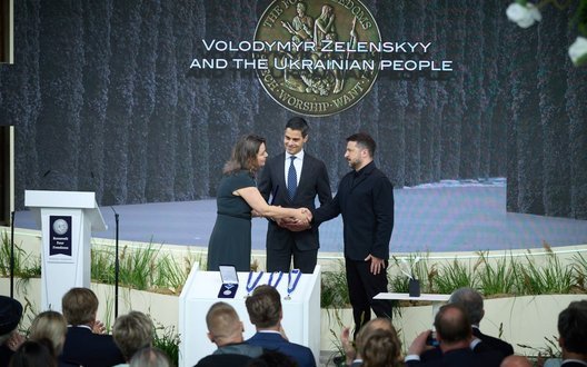 Український народ отримав нагороду "Чотири свободи": її вручили Зеленському в Нідерландах. ФОТОрепортаж