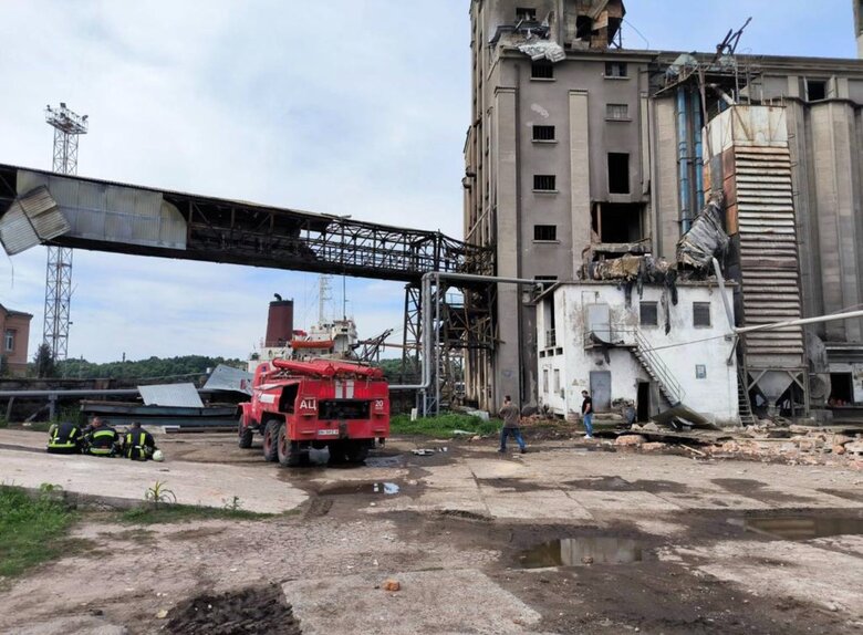 Ночной атакой на Измаил российские оккупанты уничтожили 40 тыс. тонн зерна, - Кубраков 01