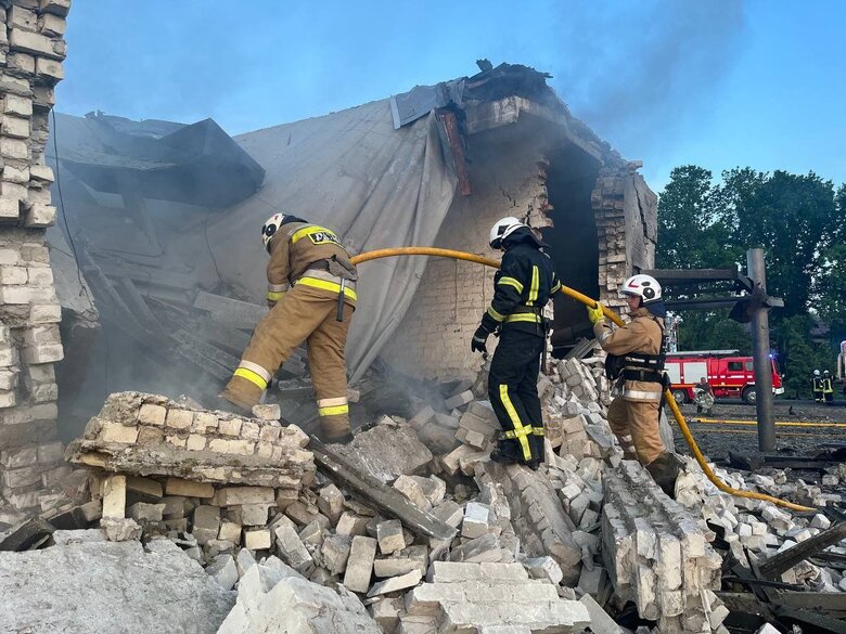 Росія завдала ракетного удару по Уманщині, вісім людей поранені, - ОВА 01