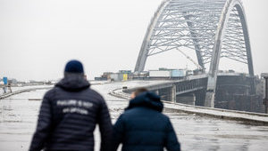 До конца года запустим автомобильное движение по Подольско-Воскресенскому мосту, - Кличко