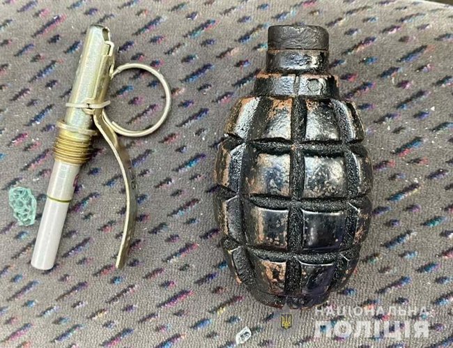 Озброєну банду квартирних злодіїв затримали в Дніпрі, - Нацполіція 04