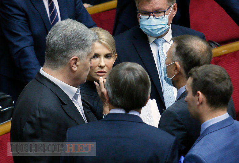 Блокирование трибуны, звонок Стефанчуку, Порошенко и Вирастюк, счастливый Тищенко и потрясенный Арахамия, - работа Рады 23 сентября 22