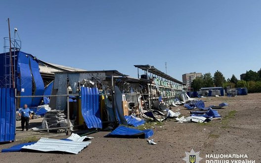 Рашисти вдарили балістикою по центру Прилук: двоє загиблих, щонайменше 17 поранених. ФОТО