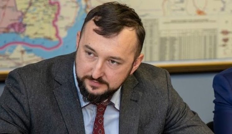 Невідомі стріляли в заступника голови АРМА Павленка, його поранено