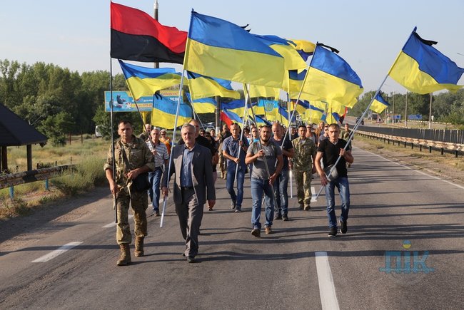 В Херсоне прощаются с погибшей при обстреле санитарного автомобиля на Донбассе Ириной Шевченко 08