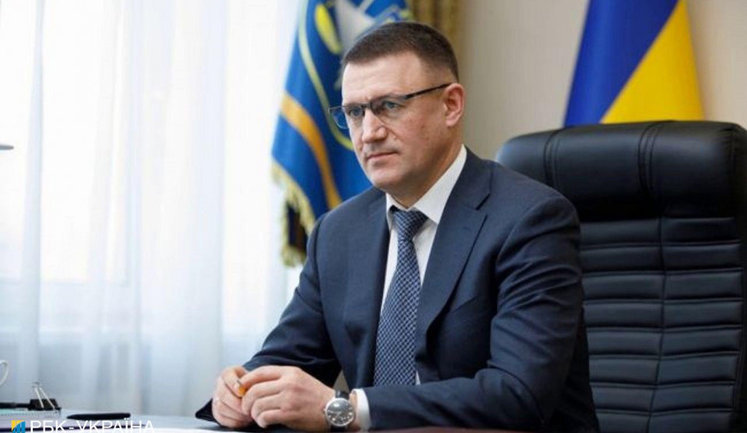 Язик до БЕБ (не) доведе: чи протягне Мельник на посади своїх друзів, які не знають української