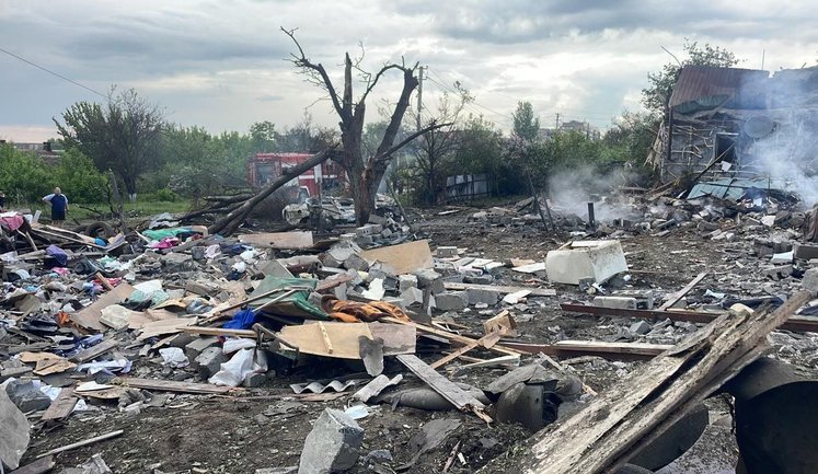 Доба на Донеччині: під ударами 2 райони, загинуло 2 людей, ще 2 - поранено. ФОТОрепортаж